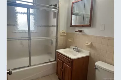 8 Morris Crescent #2, Yonkers, NY 10705 - Photo 7