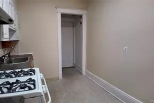 8 Morris Crescent, Yonkers, NY 10705 - Photo 5