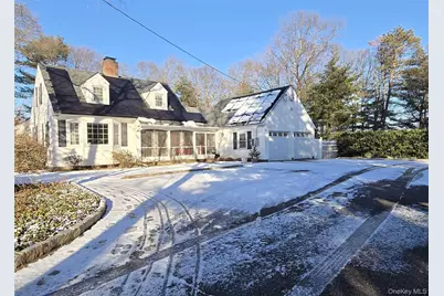 1435 Broadway Avenue, Holbrook, NY 11741 - Photo 1