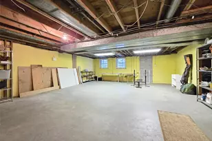 1435 Broadway Ave, Holbrook, NY 11741 - Photo 25