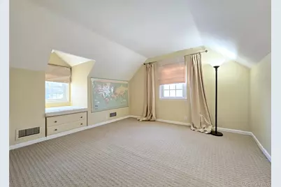 1435 Broadway Avenue, Holbrook, NY 11741 - Photo 21