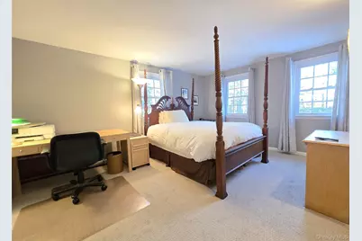 1435 Broadway Avenue, Holbrook, NY 11741 - Photo 15