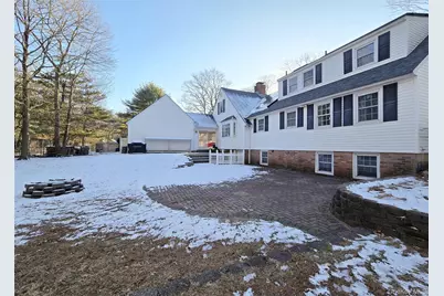 1435 Broadway Avenue, Holbrook, NY 11741 - Photo 29