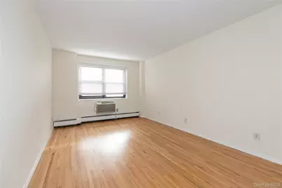 25 Park Place #2G, Great Neck, NY 11021 - Photo 13