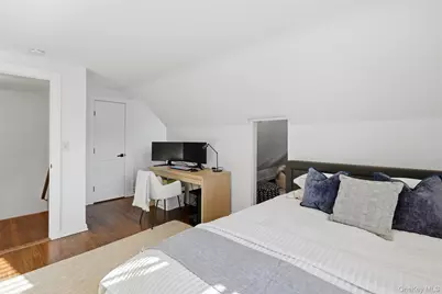 2 Village Lane, Bronxville, NY 10708 - Photo 27