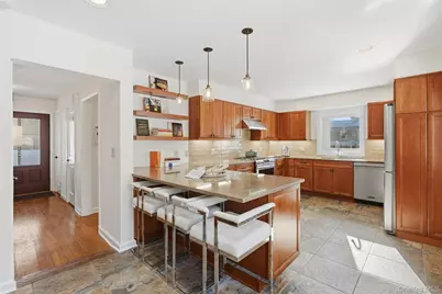 2 Village Lane, Bronxville, NY 10708 - Photo 13