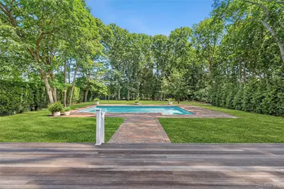 122 Beach Road, Westhampton Beach, NY 11978 - Photo 17