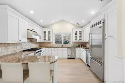 122 Beach Road, Westhampton Beach, NY 11978 - Photo 5