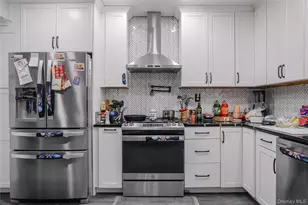 75 S Robinson Ave, Newburgh, NY 12550 - Photo 7