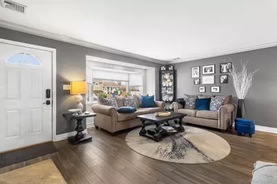 44 Colony Lane, Syosset, NY 11791 - Photo 5