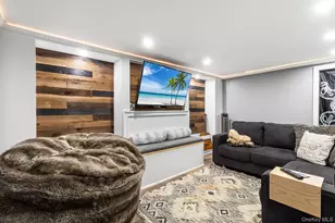 44 Colony Ln, Syosset, NY 11791 - Photo 25