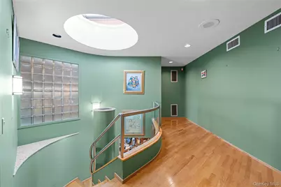 2829 Frankel Boulevard, Merrick, NY 11566 - Photo 19