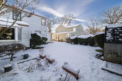 31 Alden Court, Malverne, NY 11565 - Photo 15