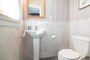 31 Alden Ct, Malverne, NY 11565 - Photo 9