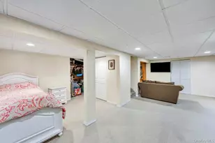 274 Collington Dr, Ronkonkoma, NY 11779 - Photo 19