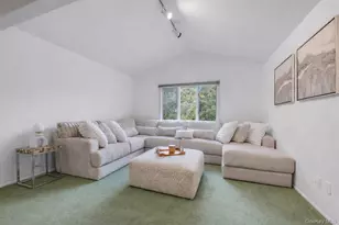 2 Joan Ct, Woodbury, NY 11797 - Photo 15
