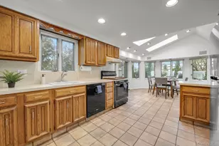 2 Joan Ct, Woodbury, NY 11797 - Photo 11