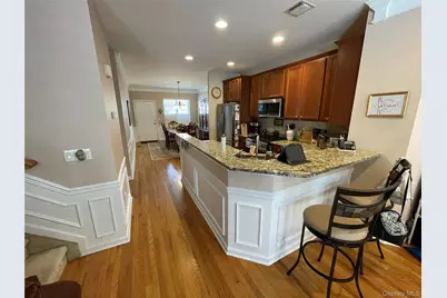 75 Warwick Drive, Massapequa, NY 11758 - Photo 3