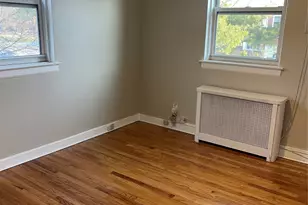 26007 Langston, Glen Oaks, NY 11004 - Photo 7