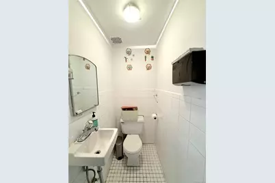 1220 Lexington Avenue #2E, New York, NY 10028 - Photo 7