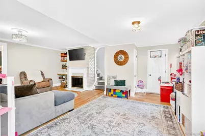 33 Smith Avenue, White Plains, NY 10605 - Photo 11