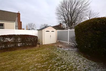 96 New York Avenue, West Hempstead, NY 11552 - Photo 25