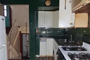 114-41 166th St, Jamaica, NY 11434 - Photo 9