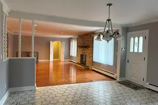 1926 Midlane Rd, Syosset, NY 11791 - Photo 15