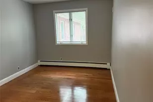 1926 Midlane Rd, Syosset, NY 11791 - Photo 7