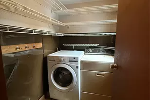 1926 Midlane Rd, Syosset, NY 11791 - Photo 19