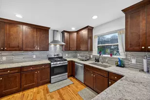 1878 Lake Dr W, Baldwin, NY 11510 - Photo 17