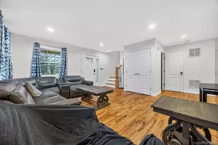 1878 Lake Dr W, Baldwin, NY 11510 - Photo 7