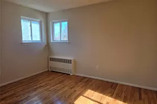 73 Pearsall Ave, Lynbrook, NY 11563 - Photo 15