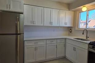 73 Pearsall Ave, Lynbrook, NY 11563 - Photo 7