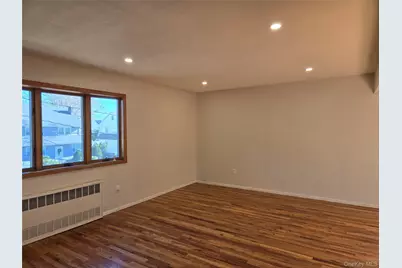 73 Pearsall Avenue #2nd Floor, Lynbrook, NY 11563 - Photo 3