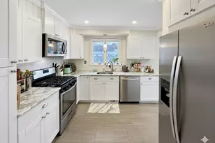 120 Clinton Ave, Patchogue, NY 11772 - Photo 7