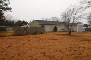 2 Hollow St, Bellport, NY 11713 - Photo 7