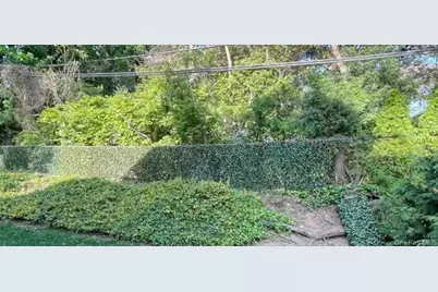 145 Shore Road, Manhasset, NY 11030 - Photo 11