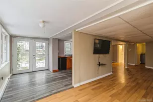 89 Upton Dr, Sound Beach, NY 11789 - Photo 17