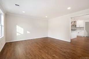 3 Adelaide Park, Center Moriches, NY 11934 - Photo 5