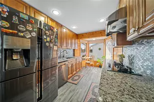 46 Creighton Ave, Ronkonkoma, NY 11779 - Photo 11