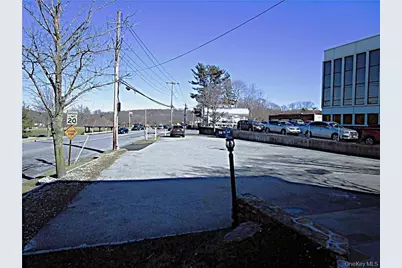 1952 Commerce Street, Yorktown Heights, NY 10598 - Photo 5