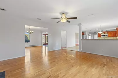 13 Mesa Place, Nanuet, NY 10954 - Photo 5