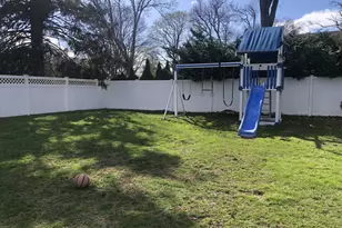 104 Gail Ct, East Northport, NY 11731 - Photo 27