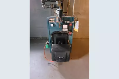 2106 5th Street, East Meadow, NY 11554 - Photo 15