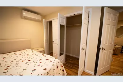 15 Westminister Lane, West Islip, NY 11795 - Photo 13