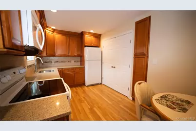 15 Westminister Lane, West Islip, NY 11795 - Photo 7