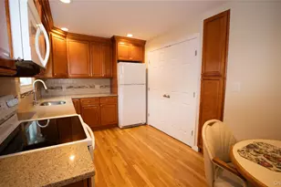 15 Westminister Ln, West Islip, NY 11795 - Photo 7