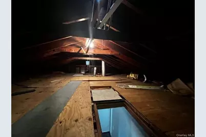 180 Elmwood Street, Valley Stream, NY 11581 - Photo 11