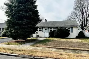 180 Elmwood St, Valley Stream, NY 11581 - Photo 1